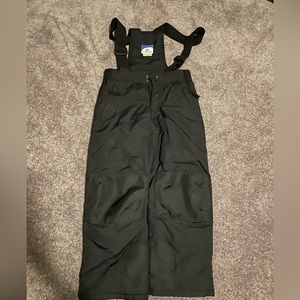 Kids Slalom snow bib! Great condition no flaws.